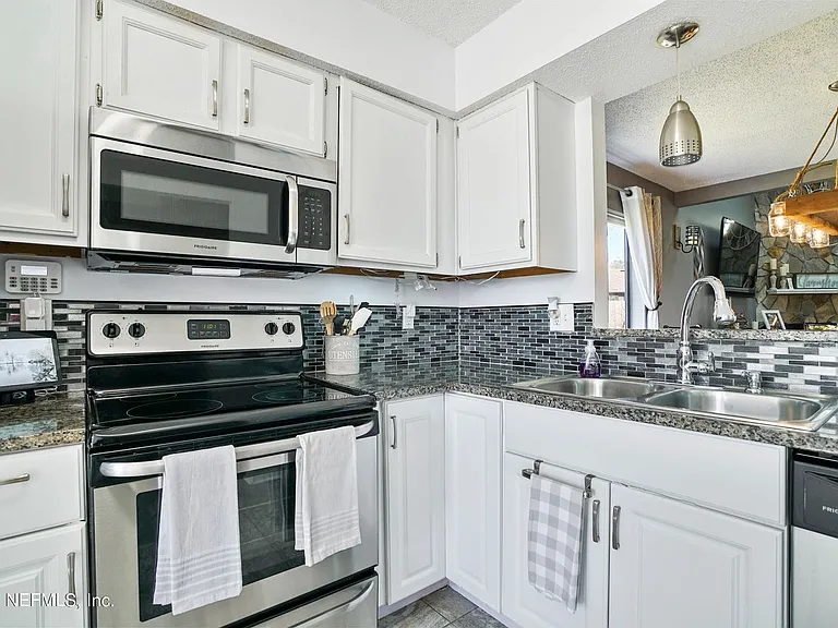 8434 Allwine Ct — Photo 4