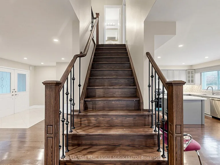 5837 Rainberry Dr — Photo 15