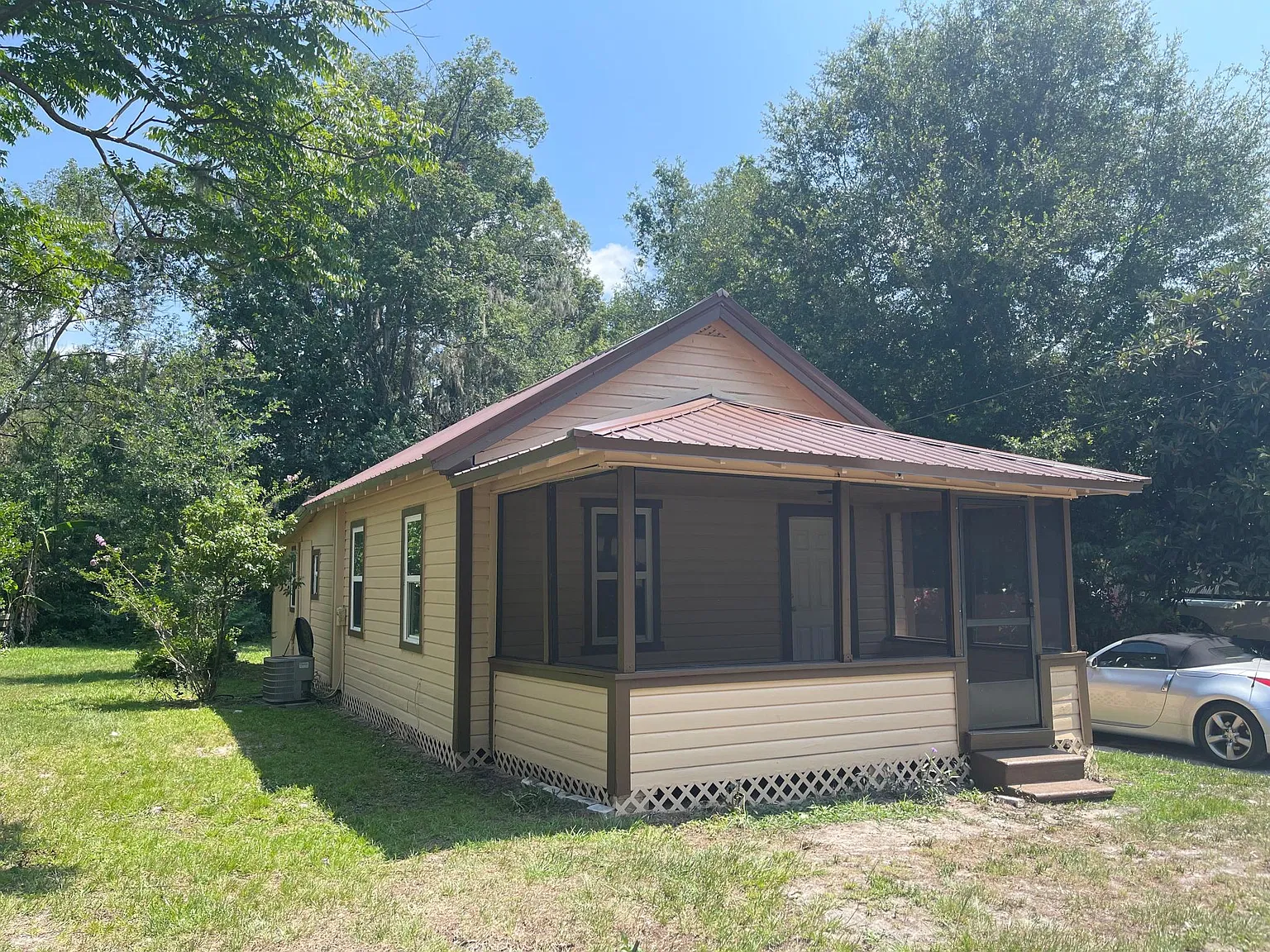 2 bed, 800 sqft, $1,550 — Photo 1