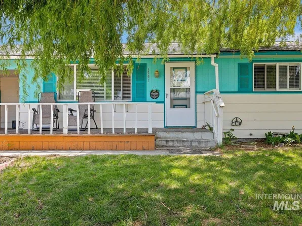1751 20th St, Heyburn, ID 83336