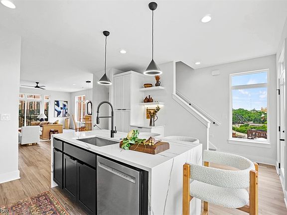 5th image of 2293 W 19th St #22