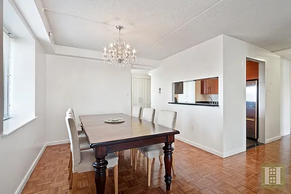 Rented by Halstead Real Estate | media 15