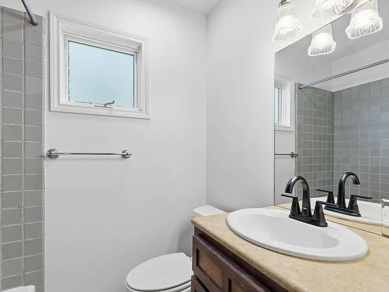 3801 Mia Tia Cir #B — Photo 17