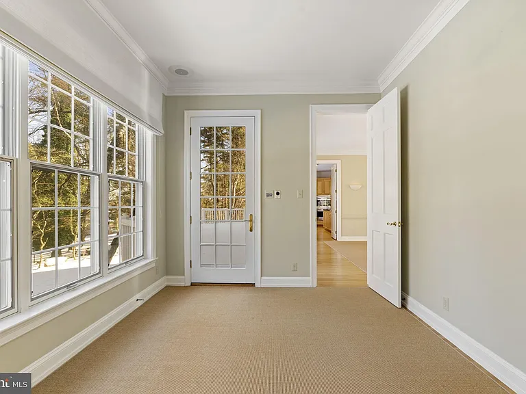 841 Mount Moro Rd — Photo 13