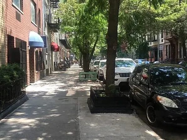 411 E 83rd St APT 3C, New York, NY 10028