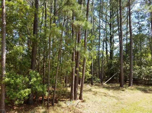 78 Tuscarora Ave, Beaufort, SC 29907