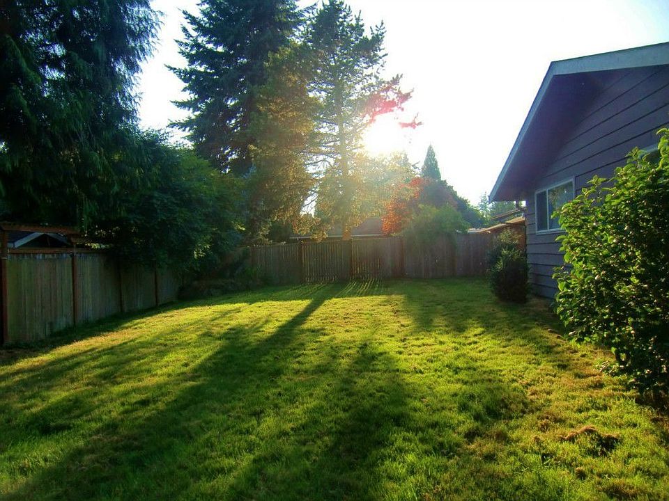 2nd image of 16211 SE 9th St
