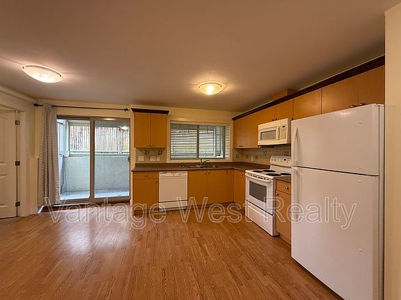 2nd image of 372 Hartman Rd #2