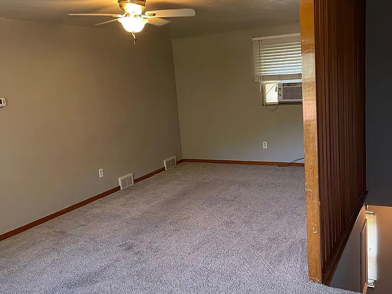 250 Locust St — Photo 7