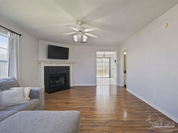 2nd image of 446 Sandy Ridge Cir