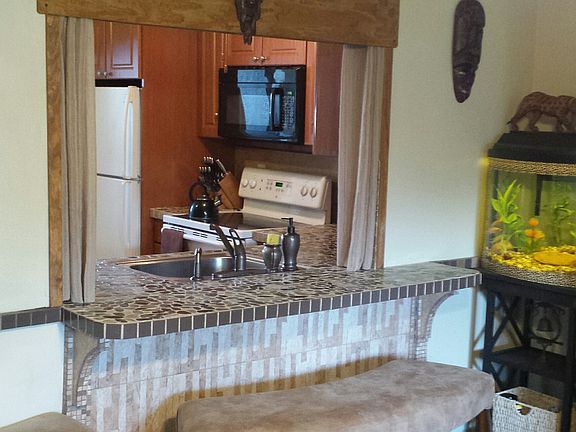 2nd image of 1175 Sussex Dr