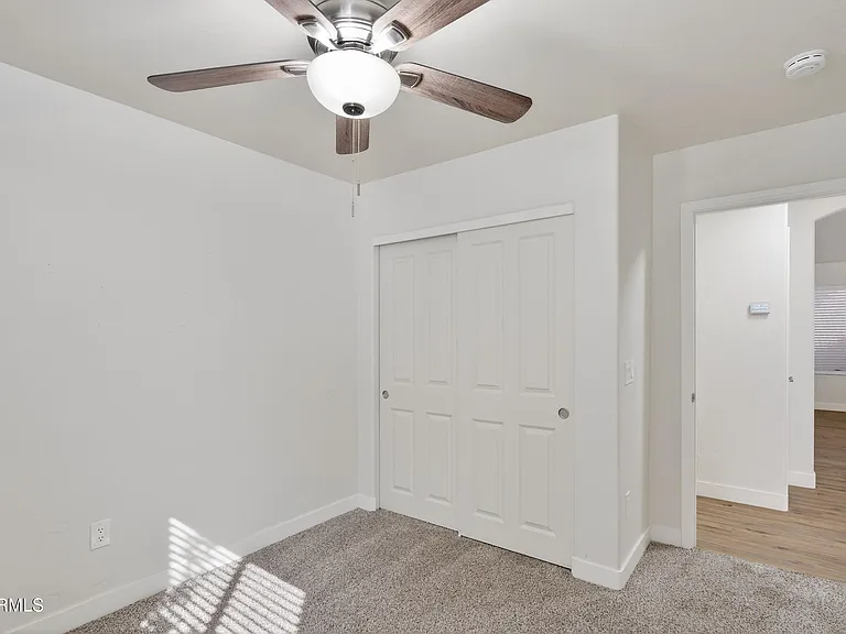 1365 E Betsy Ln — Photo 23