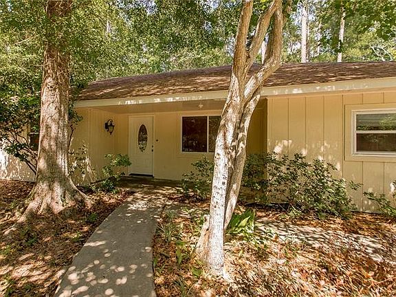 4th image of 60414 Emerald Dr