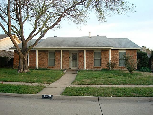 1st image of 4928 Roberts Dr