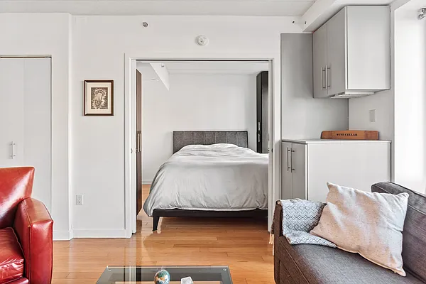 Sold by Compass | media 3