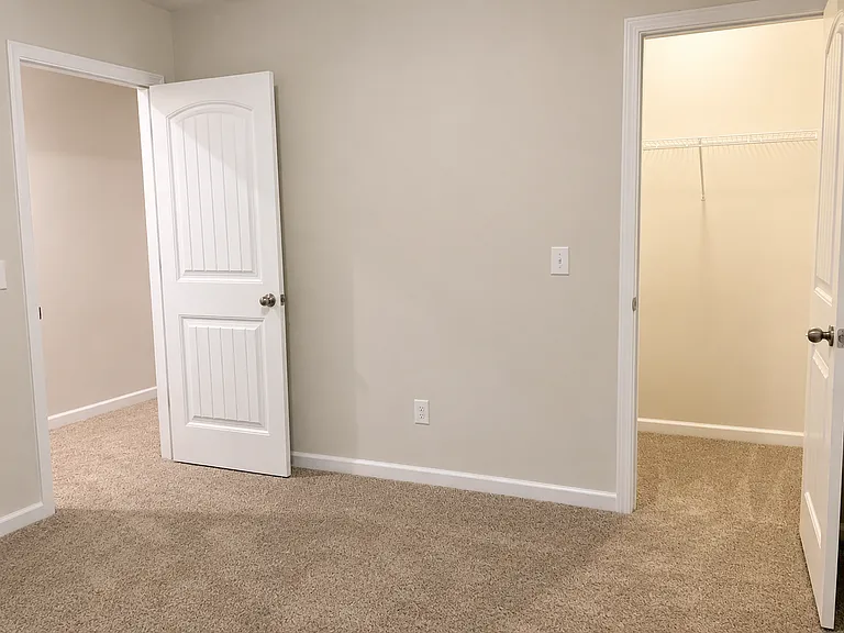 423 Kingsley View Rd — Photo 16