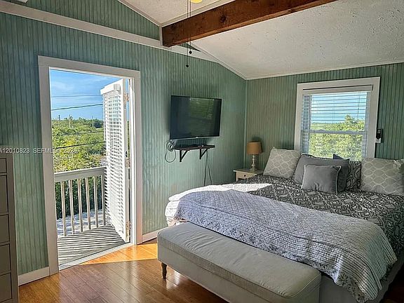 5th image of 813 Hawksbill Ln