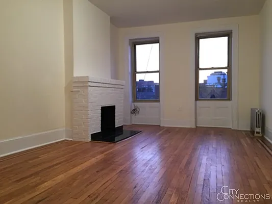 Rented by City Connections Realty | media 6