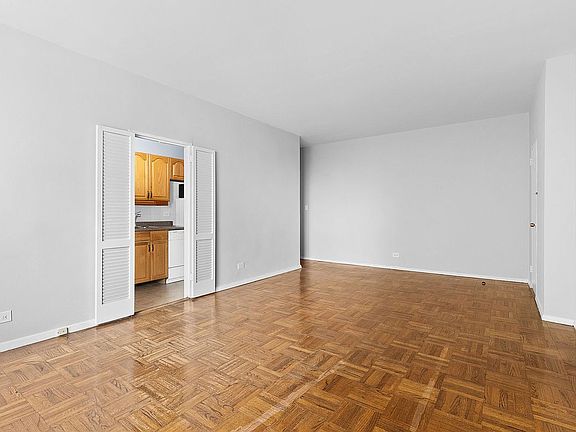 3rd image of 525 E 86th St APT 15E
