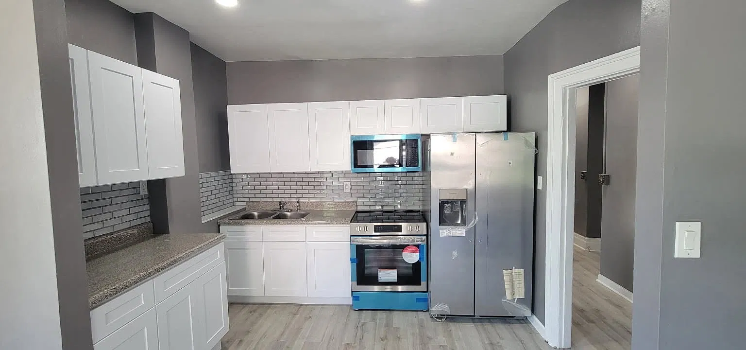 3 bed, $2,800 — Photo 1
