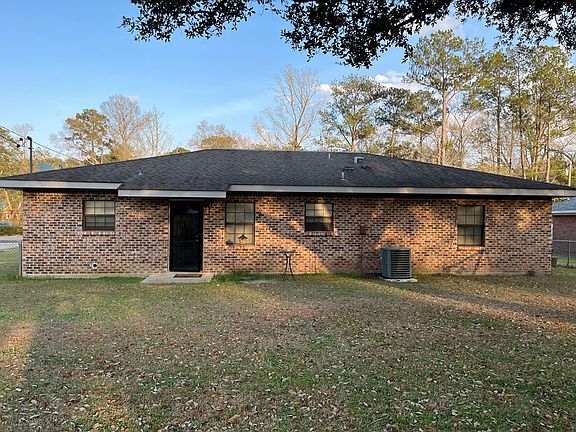 3rd image of 117 Browning Cir