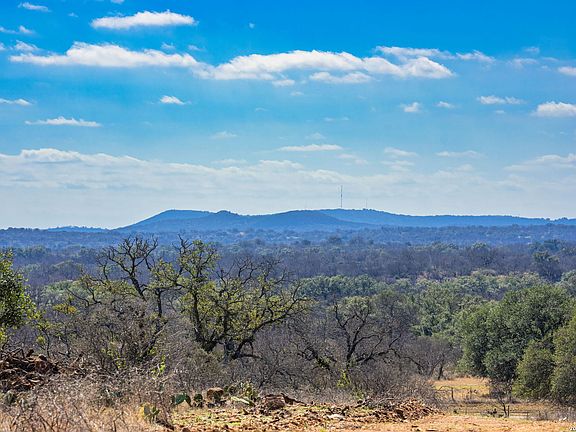 2nd image of 3722 Ranch Road 2241