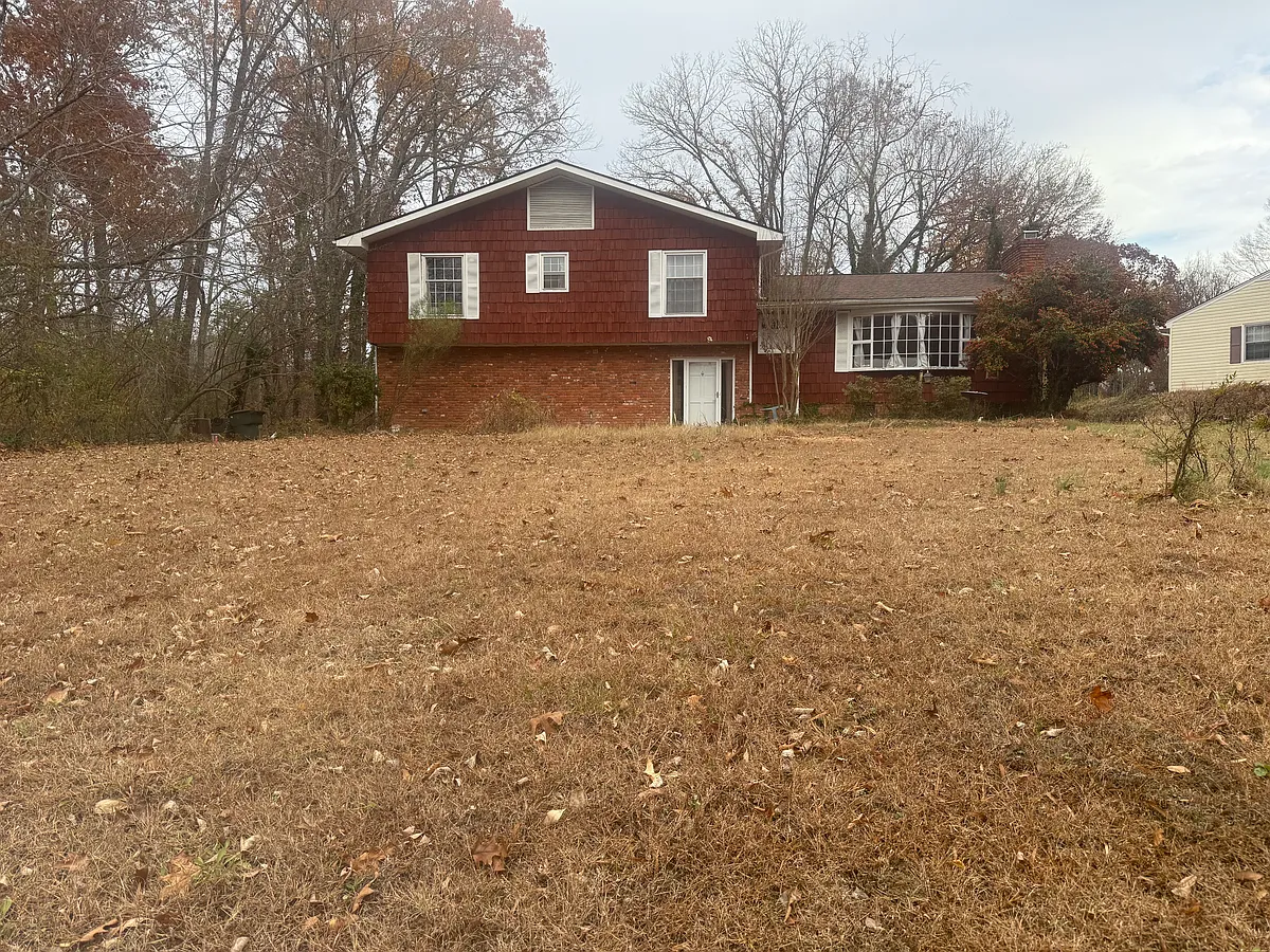 Building Photo - 210 Wicklow Rd