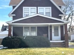 2103 Marlindale Rd, Cleveland Heights, OH 44118