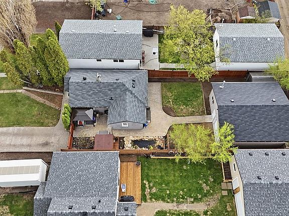 4th image of 908 L AVENUE N