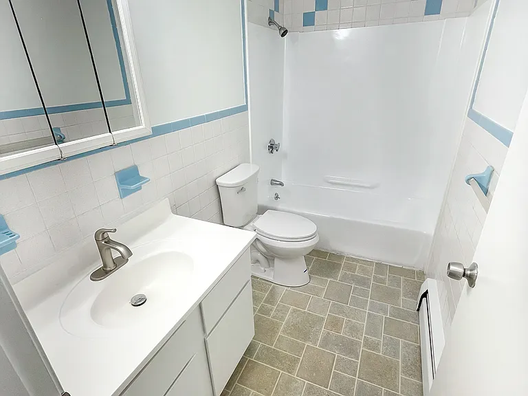 Delmont Estates — Photo 10