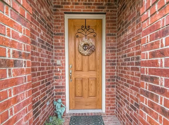 3rd image of 4537 Marguerite Ln