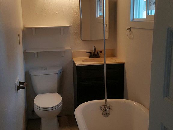 5th image of 4785 Saratoga Ave