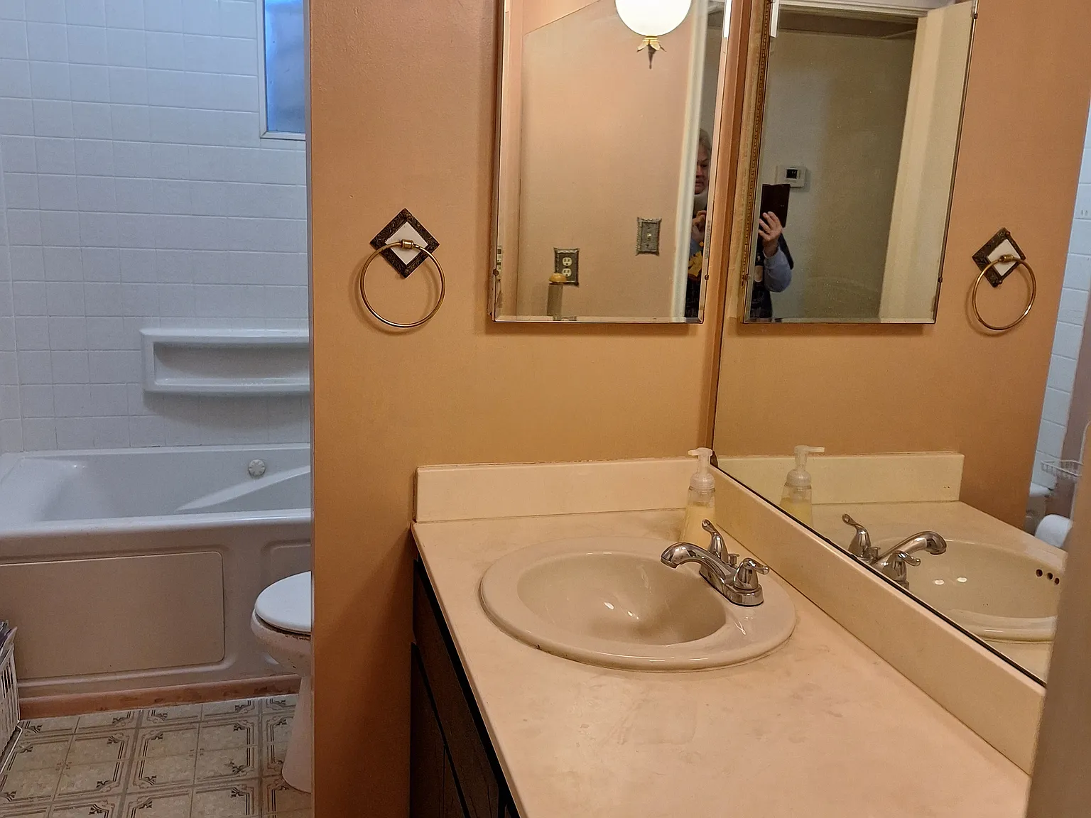 3 bed, 1390 sqft, $1,950 — Photo 3
