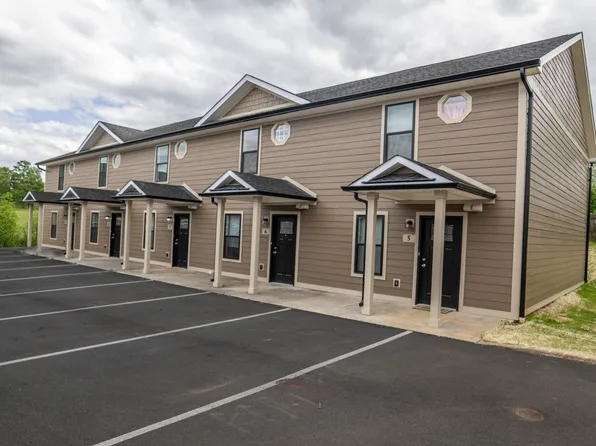 Creekside Village