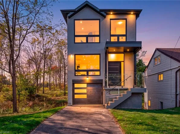 347 Book Rd, Grimsby, ON L3M 2M5