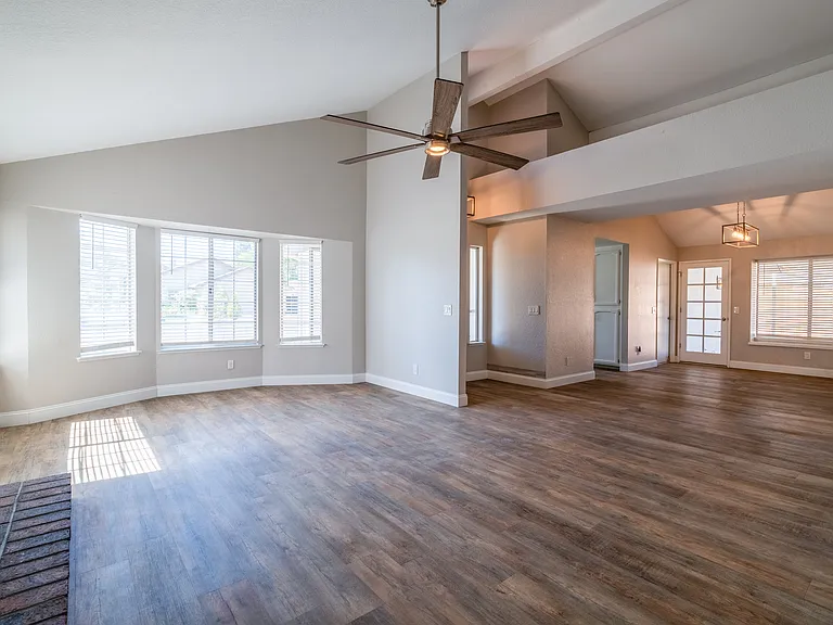 2475 Escalon Ave — Photo 7