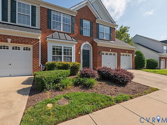 3rd image of 5924 Gate House Dr