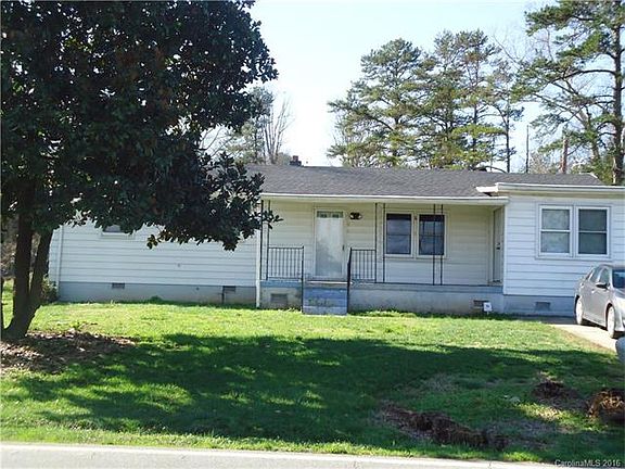 front view/front porch