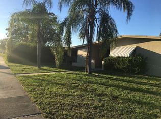 121 SE Bonita Ct, Port Saint Lucie, FL 34983