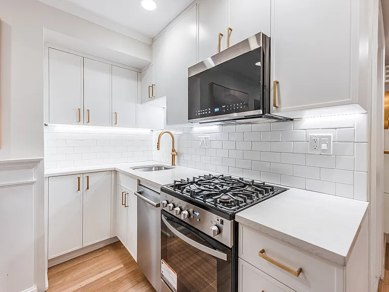 45 1/2 Garden St #45H — Photo 3