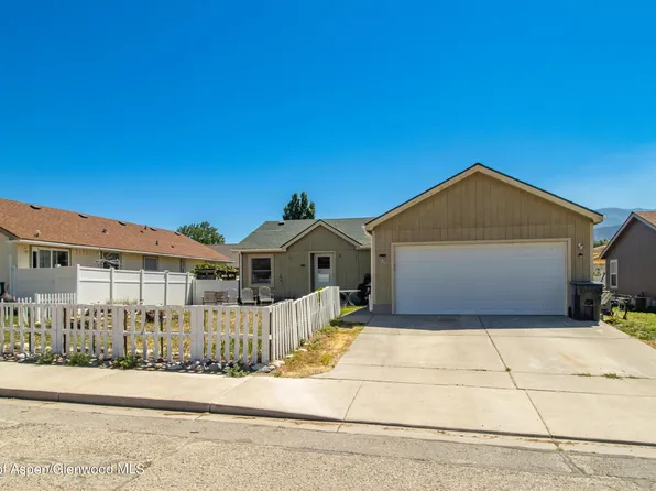 160 Yampa Ave, Parachute, CO 81635