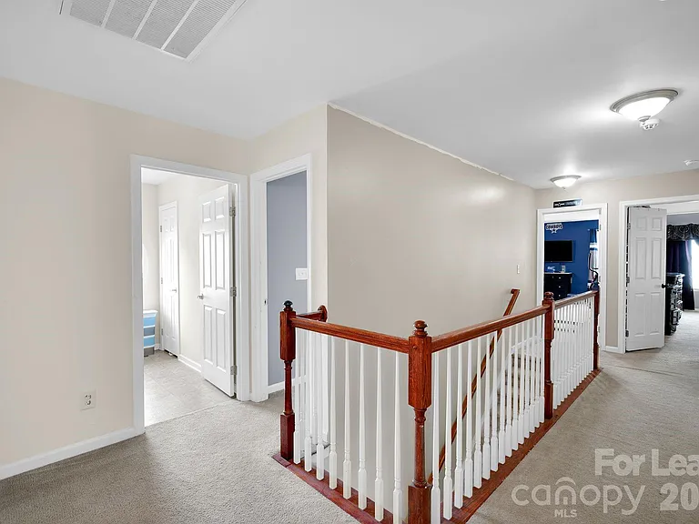 106 Ashton Dr — Photo 18