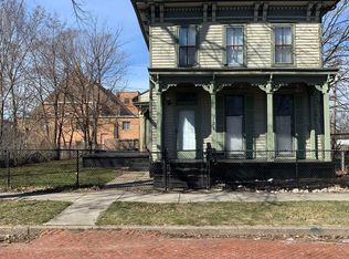 121 Studebaker St, South Bend, IN 46628