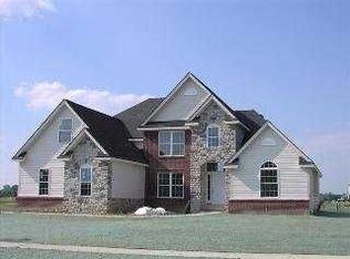 8438 Snapdragon Ln, Monclova, OH
