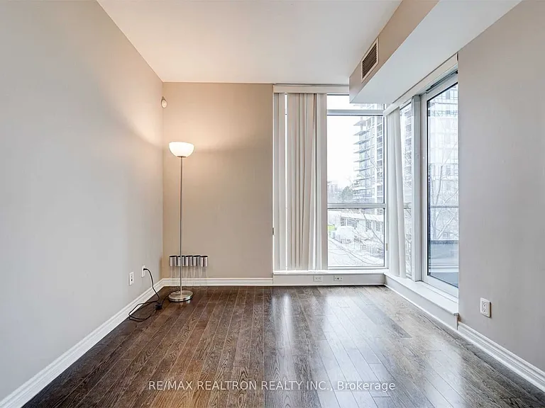 2885 Bayview Ave #223 — Photo 14