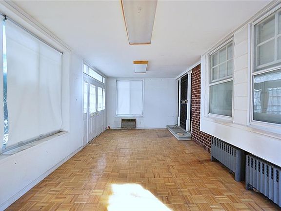 5th image of 903 Ocean Ave