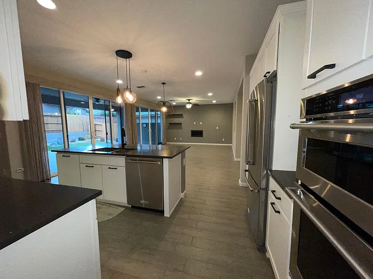 2190 Arpagos Ln — Photo 12