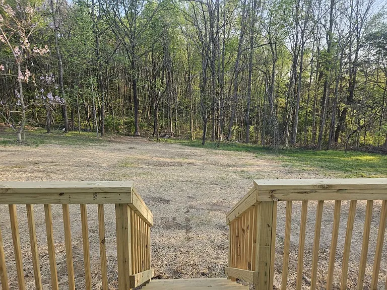 117 White Ln — Photo 7