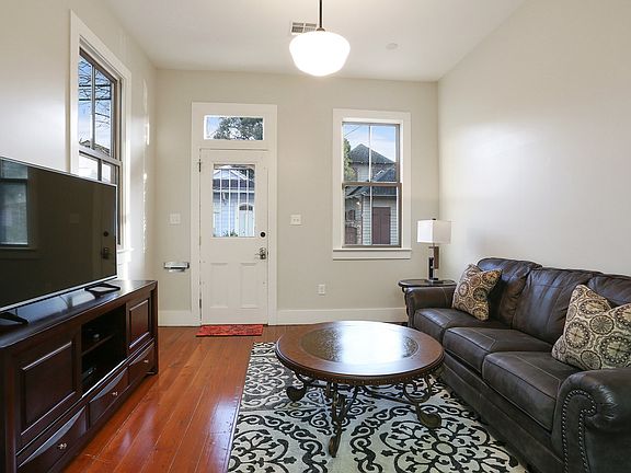 2nd image of 1811 Burgundy St