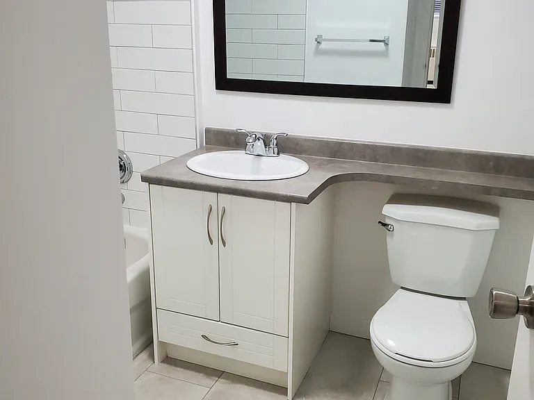 321 Agnes St #17 — Photo 6